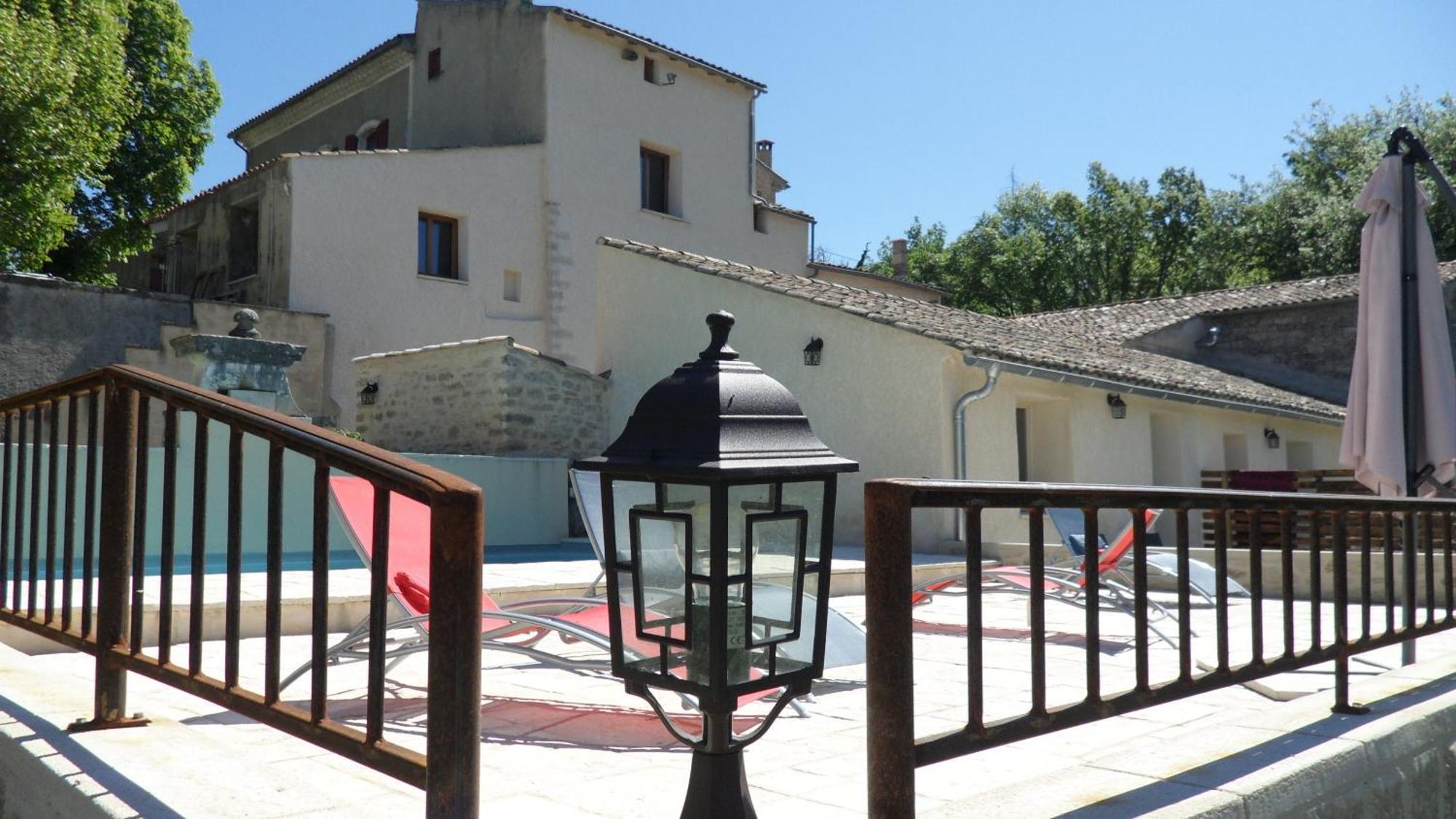 Les Anes De Forcalquier Hotel Bagian luar foto