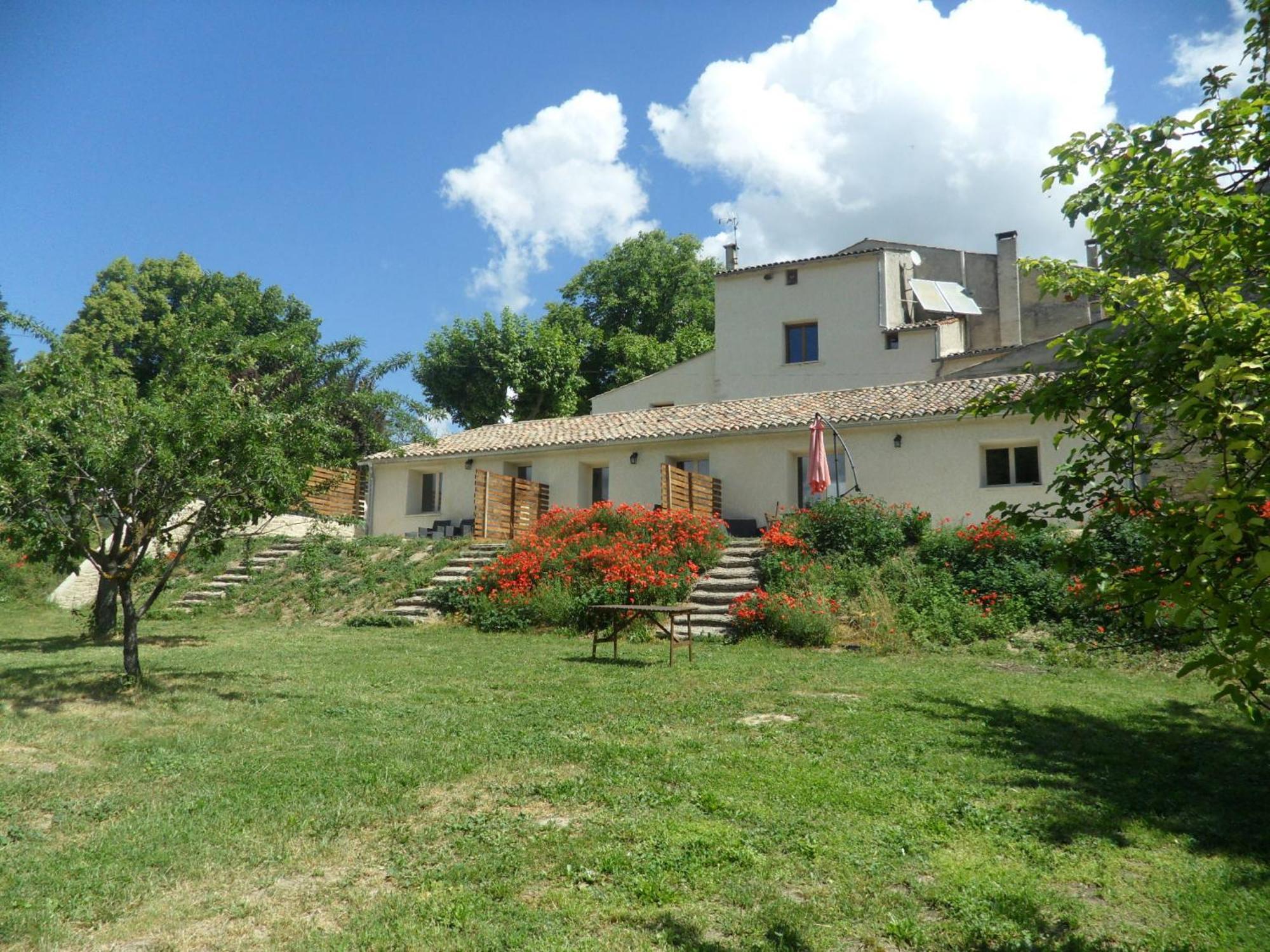 Les Anes De Forcalquier Hotel Bagian luar foto